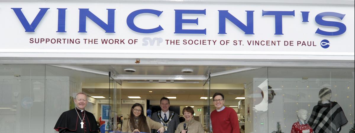 Co Armagh Environmental Ambassador Emer Rafferty joined St Vincent de Paul Regional President for the North Region, Mary Waide; Armagh City, Banbridge and Craigavon Lord Mayor Glenn Barr; Archbishop Eamon Martin, Archbishop of Armagh, Primate of all Ireland; and Revd Canon Malcolm Kingston, to officially open a new Vincent’s on Armagh’s Scotch Street.