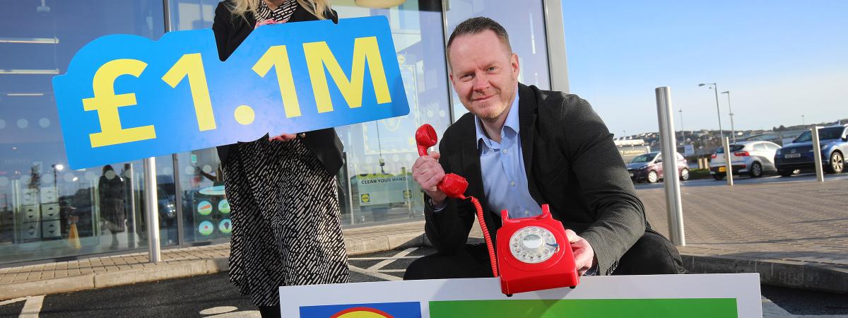 Lidl Northern Ireland has announced the extension of its charity partnership with NSPCC Northern Ireland for a third consecutive time, committing to a new fundraising target of over £1.1 million by 2024. Established in 2017, the strategic partnership has delivered funding of more than £700,000 for NSPCC Northern Ireland through a range of activities and initiatives driven by Lidl Northern Ireland staff members across its 41 stores and supported locally by Lidl’s valued customers. In the last year alone, Lid