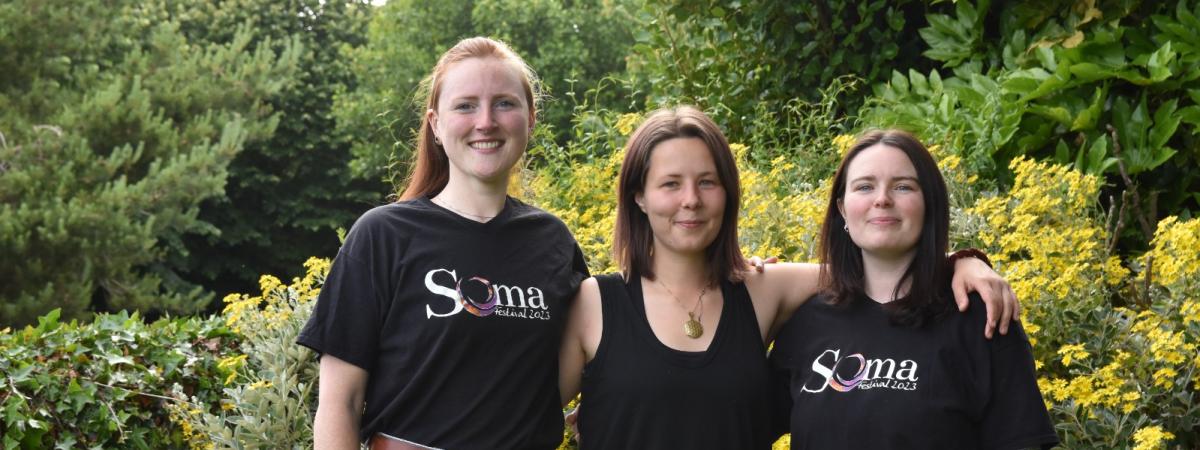 Kathryn Shaw (MBS co-ordinator), Áine Nic Lúirg (events co-ordinator), Lorna Nic Cathmhaoil (Programme & Events co-ordinator)