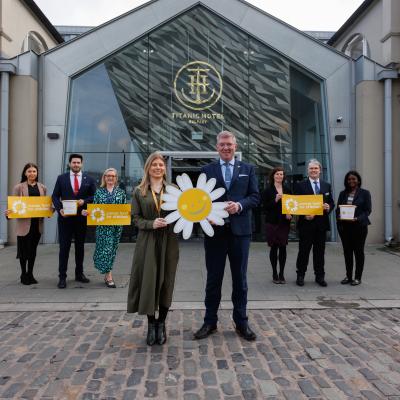 Lisa Hartle, Partnership and Philanthropy Executive at Cancer Fund for Children, and Adrian McNally, General Manager of Titanic Hotel Belfast, are joined by members of the hotel team to launch the hotel’s charity partnership with Cancer Fund for Children. www.titanichotelbelfast.com